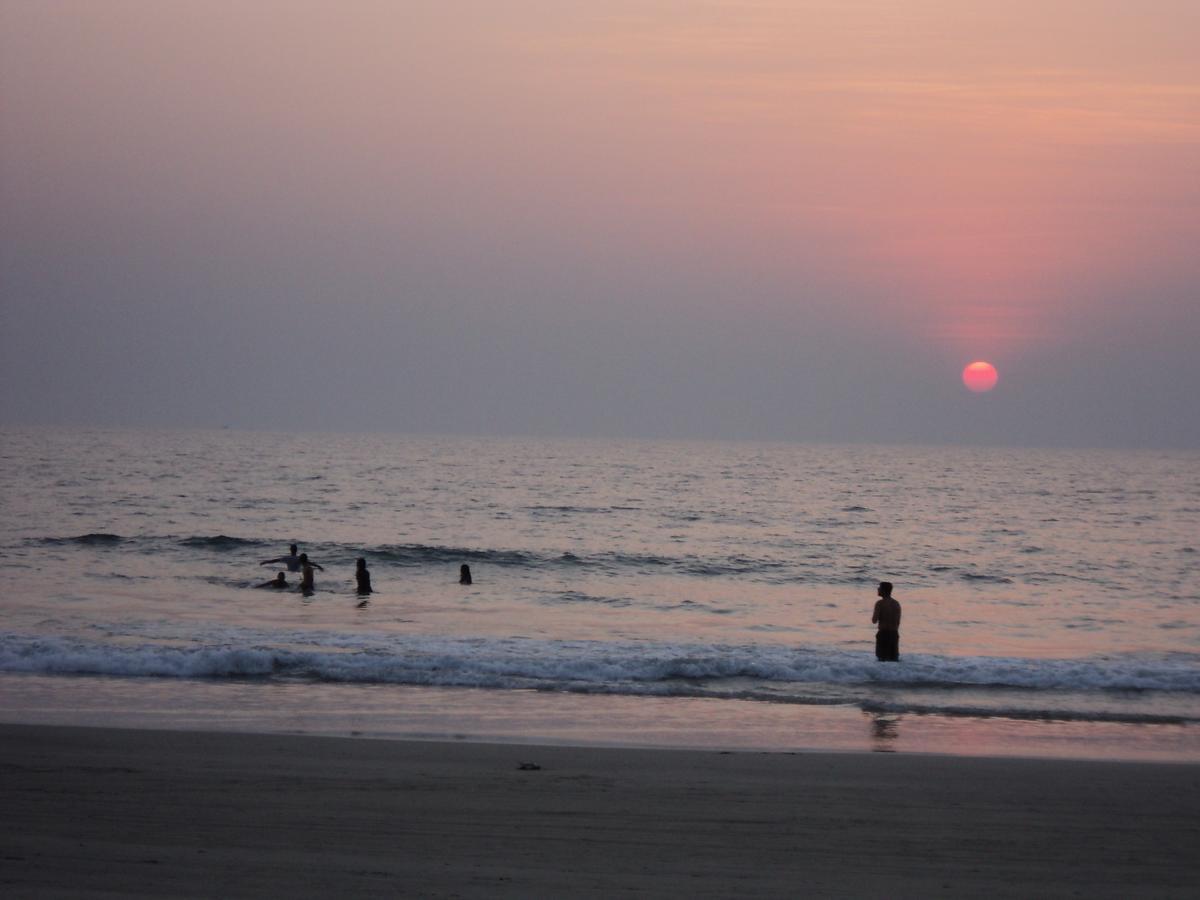 Shikara Beach Resort Cavelossim Ngoại thất bức ảnh