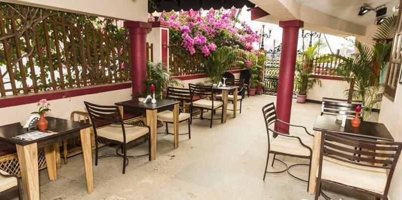 Shikara Beach Resort Cavelossim Ngoại thất bức ảnh